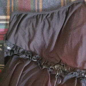 Ladies Morbid Threads sz. M Goth skirt; Pre-owned; pull-on, asymmetrical hemline